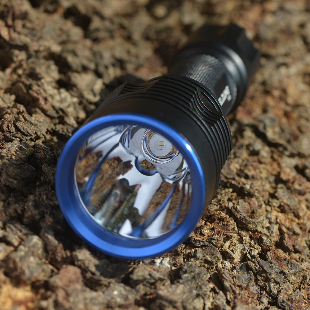 Fieldlume HG1 Green Hunting Flashlight 750 Meters Long Range Lens View