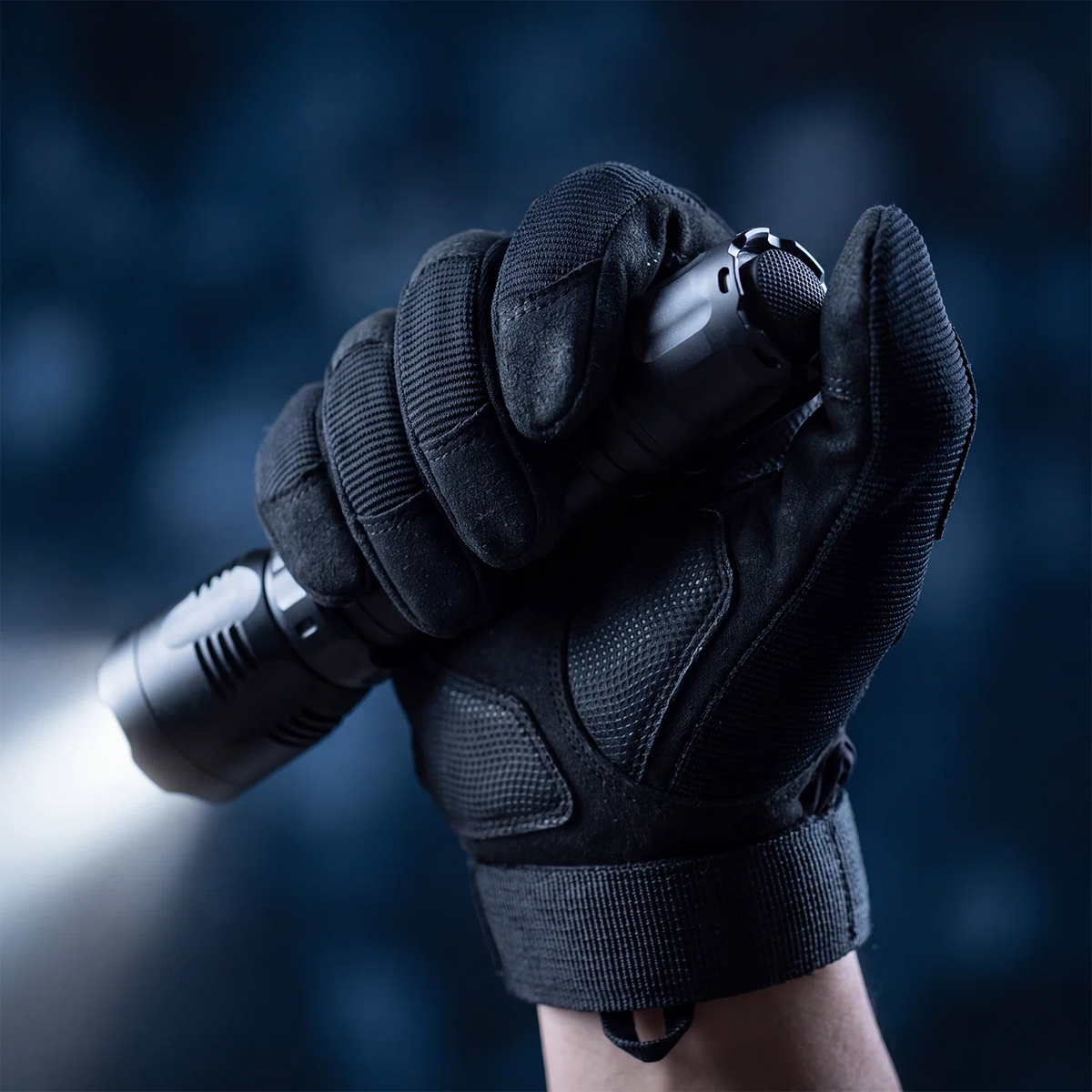 FIELDLUME HL1 tactical flashlight in handheld use