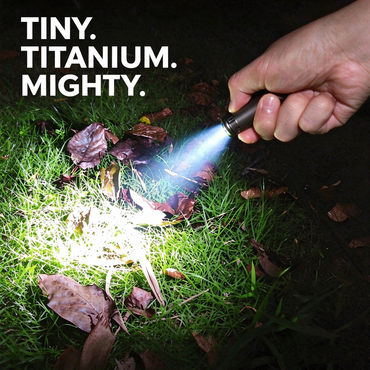 FIELDLUME T5 120LM 3-1 titanium flashlight with replaceable 10220 battery design