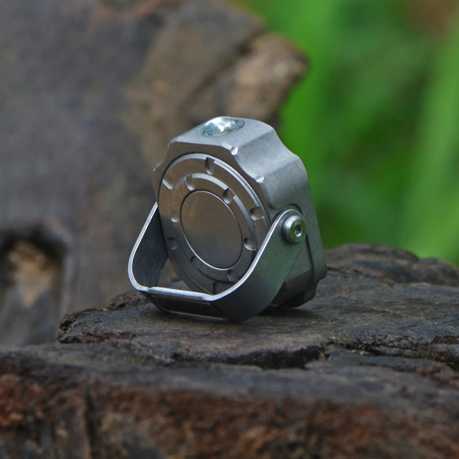 FIELDLUME T8 Type-C Charging Port 01