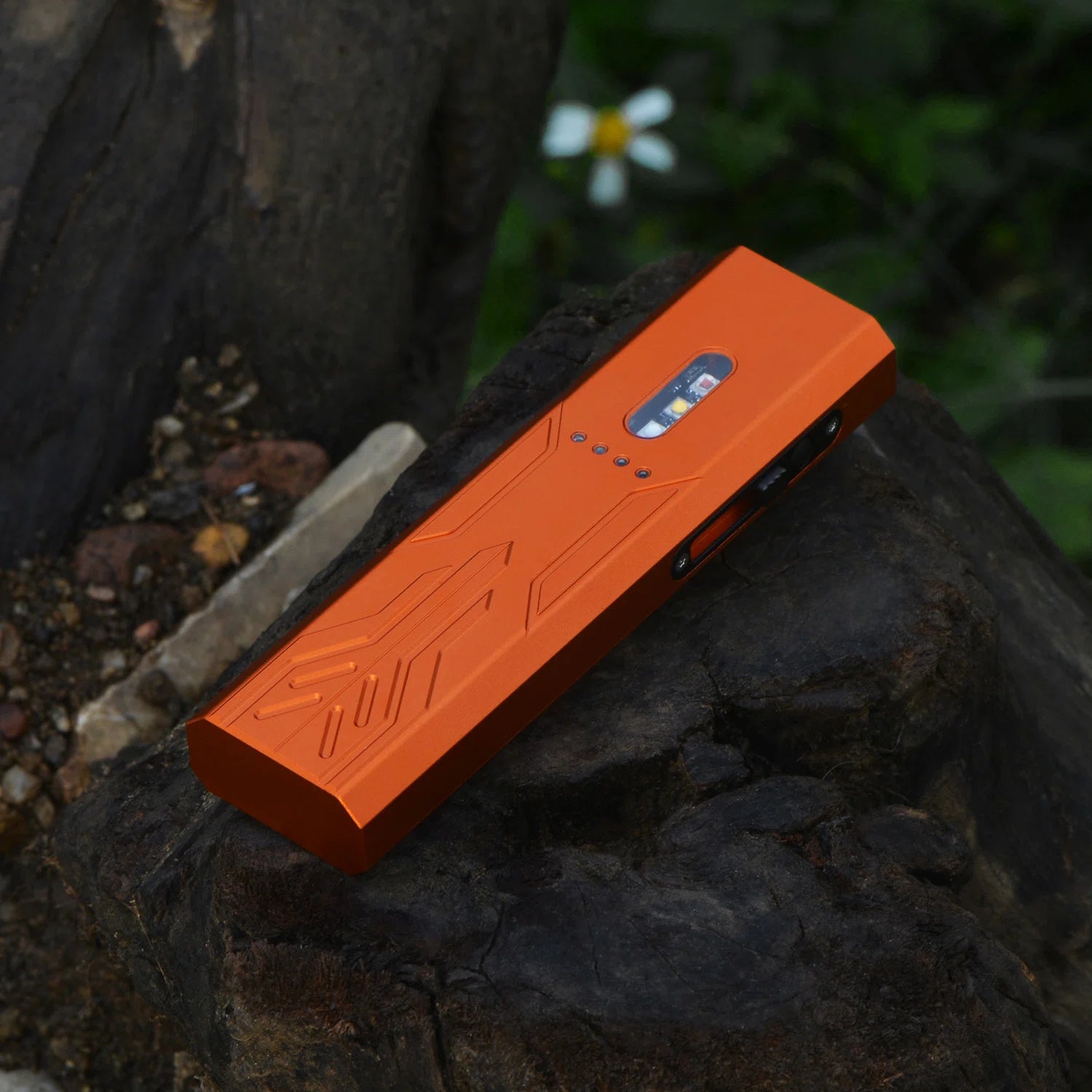 FIELDLUME BP12 EDC Torch | 1500LM | Green Laser & UV