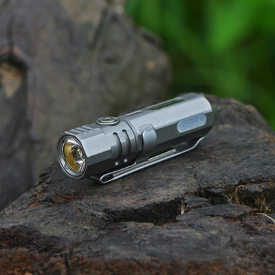 FIELDLUME T4 600LM titanium flashlight with main beam and side light