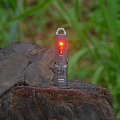 FIELDLUME T4 600 lumen flashlight beam for everyday carry tasks
