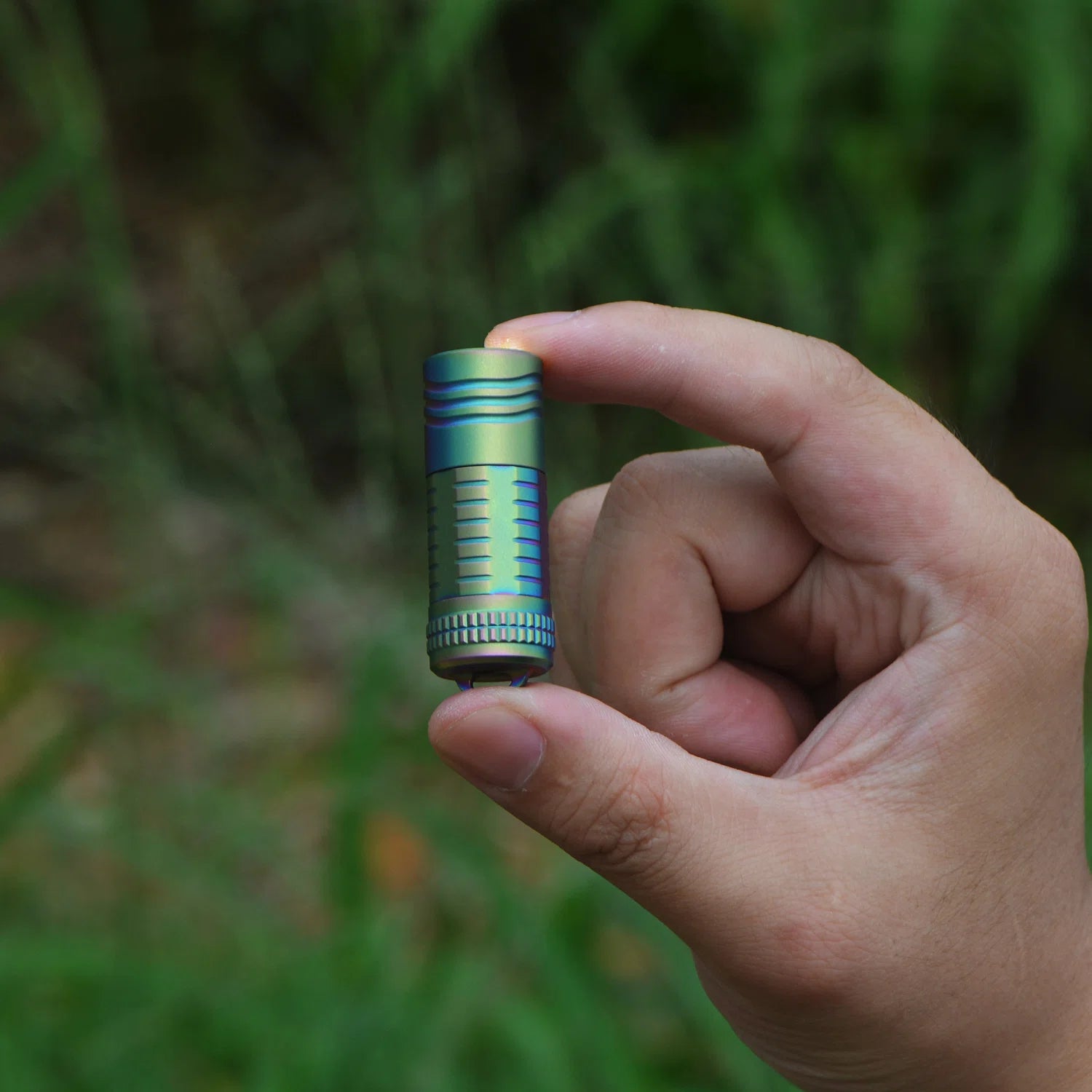 FIELDLUME T6 CREE XP-G2 EDC flashlight for focused everyday lighting
